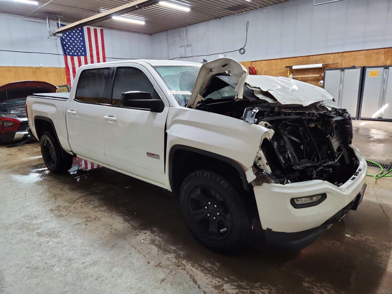 2017 GMC SIERRA K1500 SLT photo 4