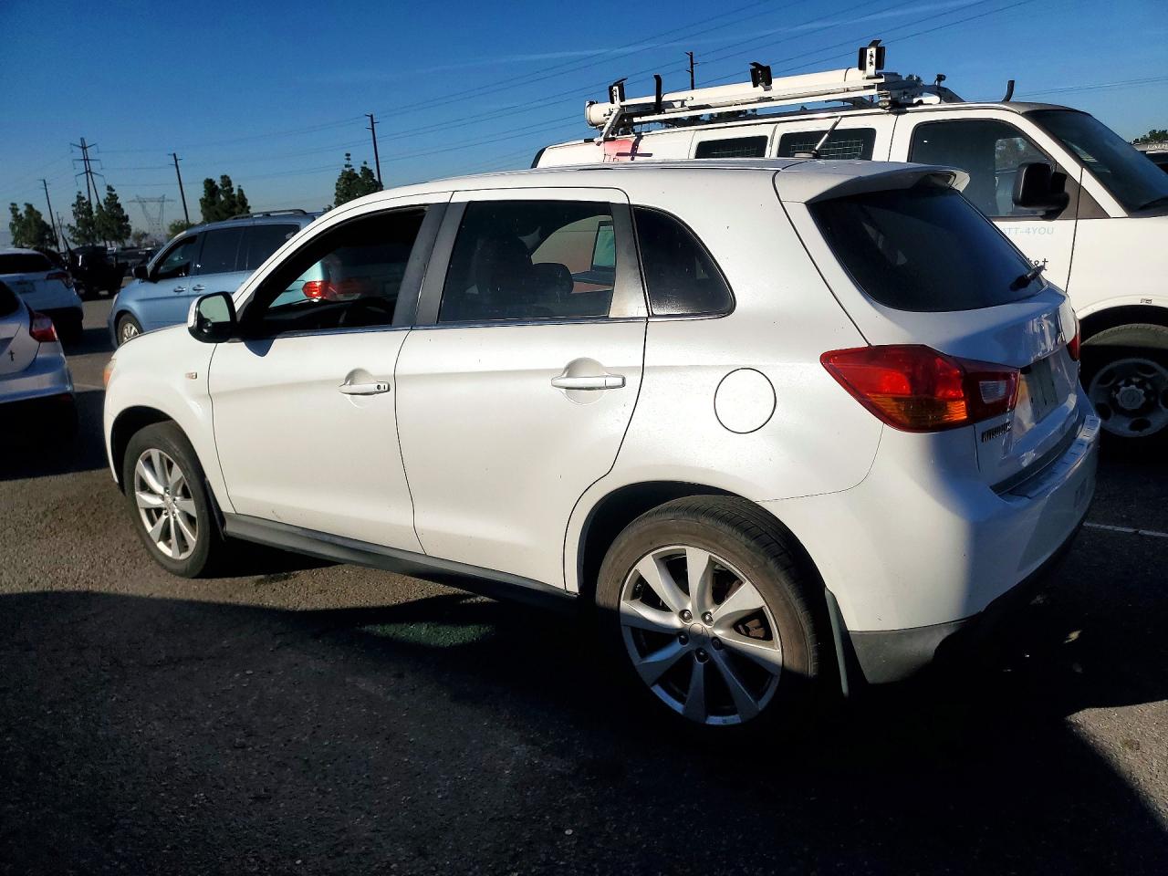 2013 MITSUBISHI OUTLANDER SPORT SE photo 3
