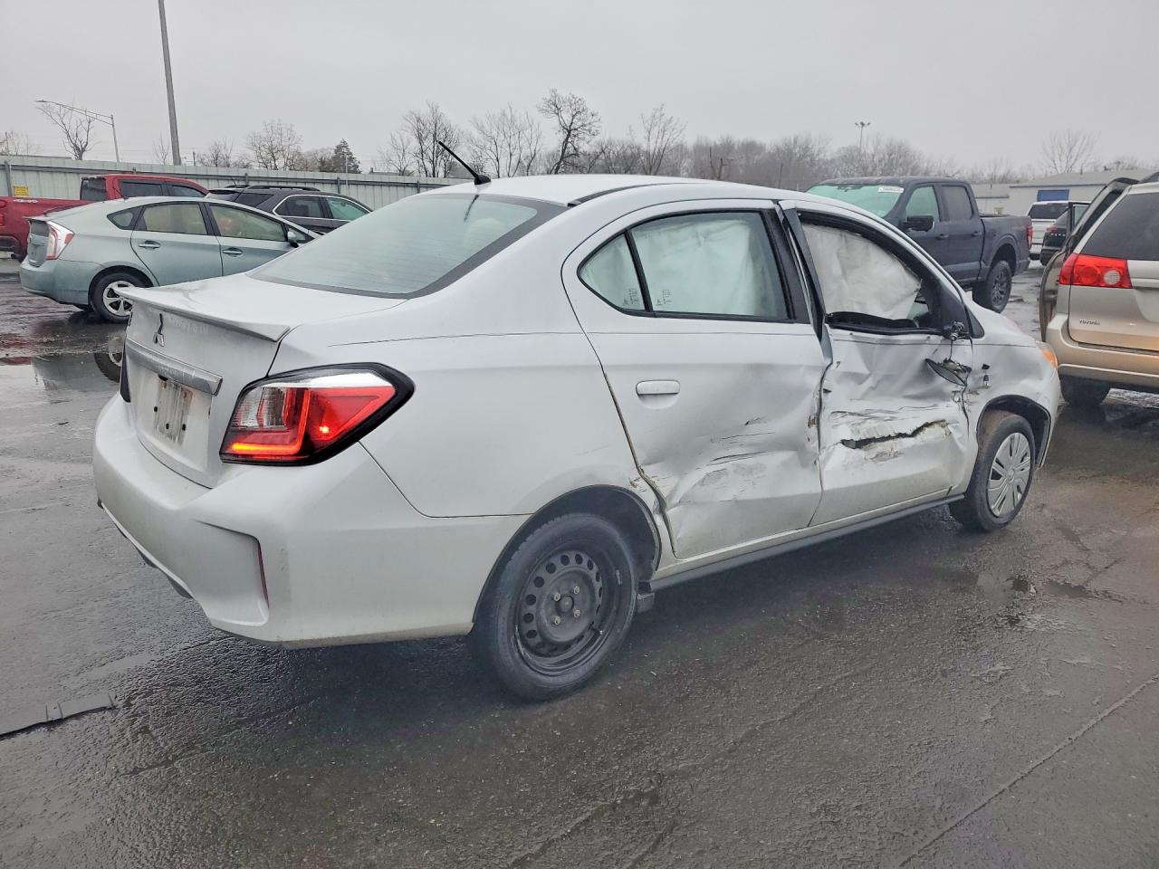 2024 MITSUBISHI MIRAGE G4 ES photo 5