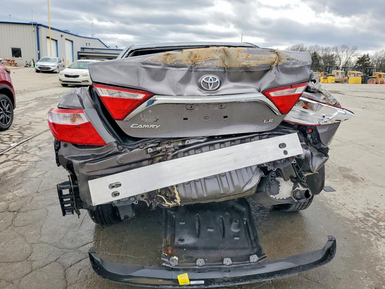 2017 TOYOTA CAMRY LE photo 21