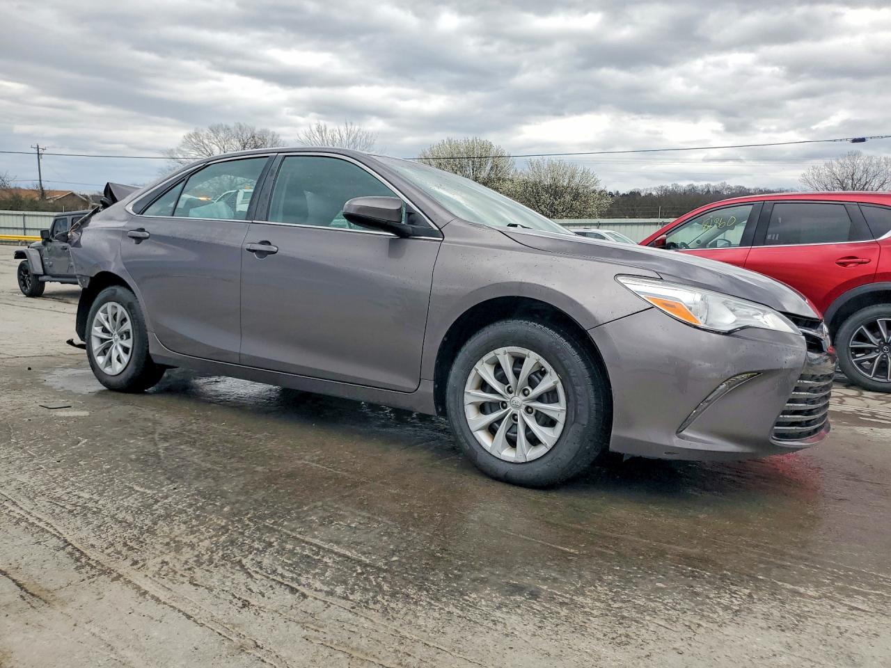 2017 TOYOTA CAMRY LE photo 13
