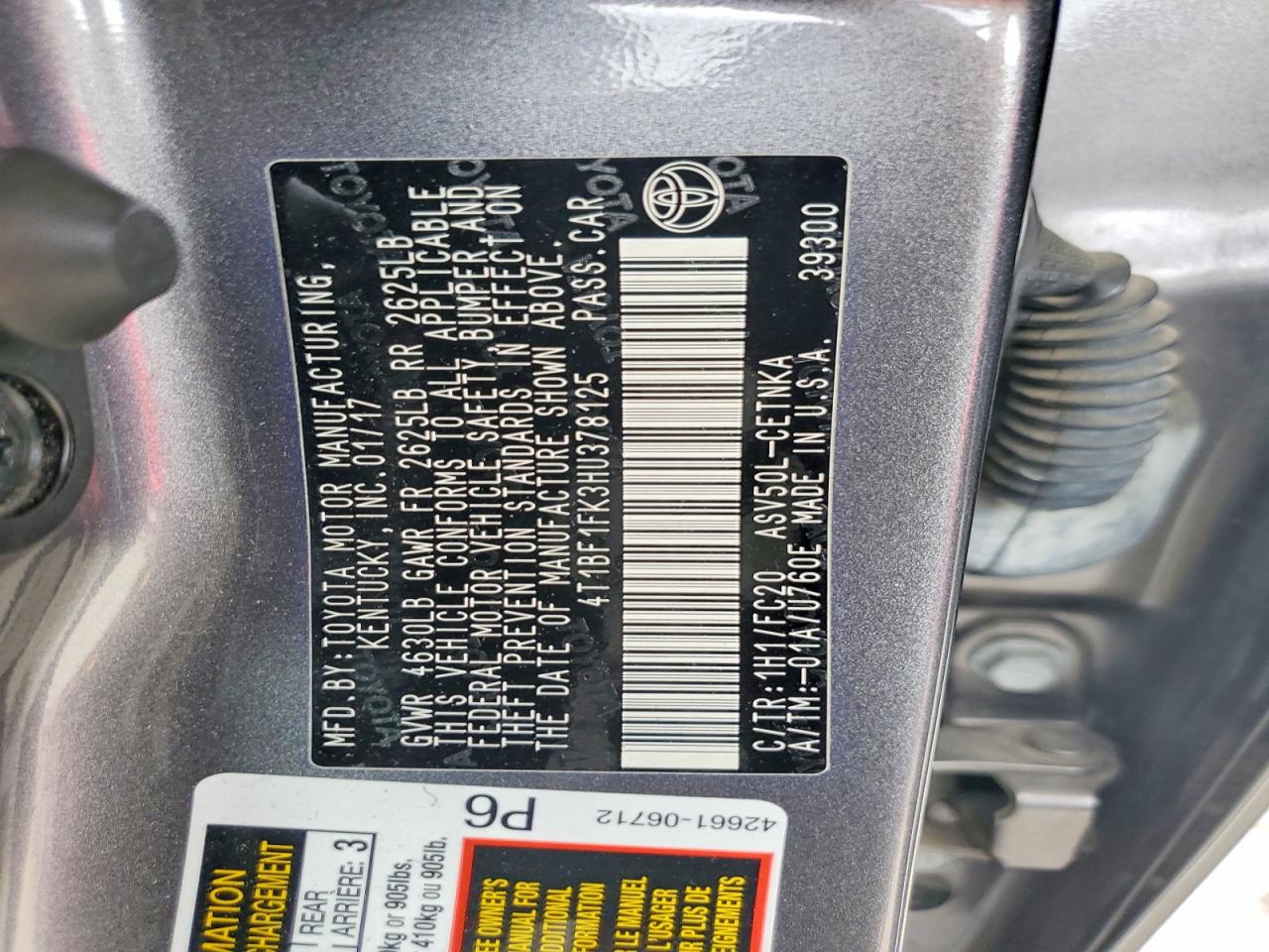 2017 TOYOTA CAMRY LE photo 49