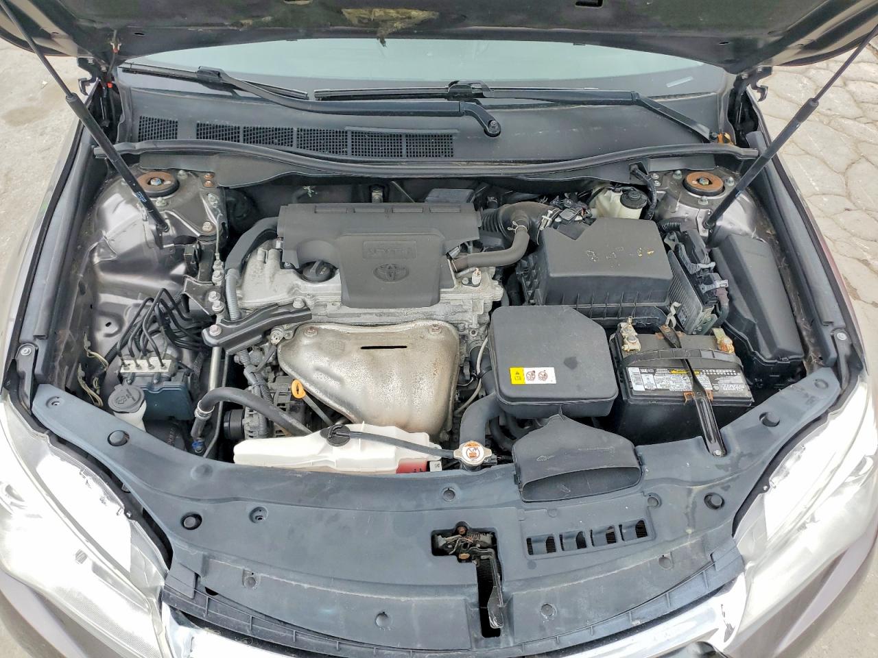 2017 TOYOTA CAMRY LE photo 41