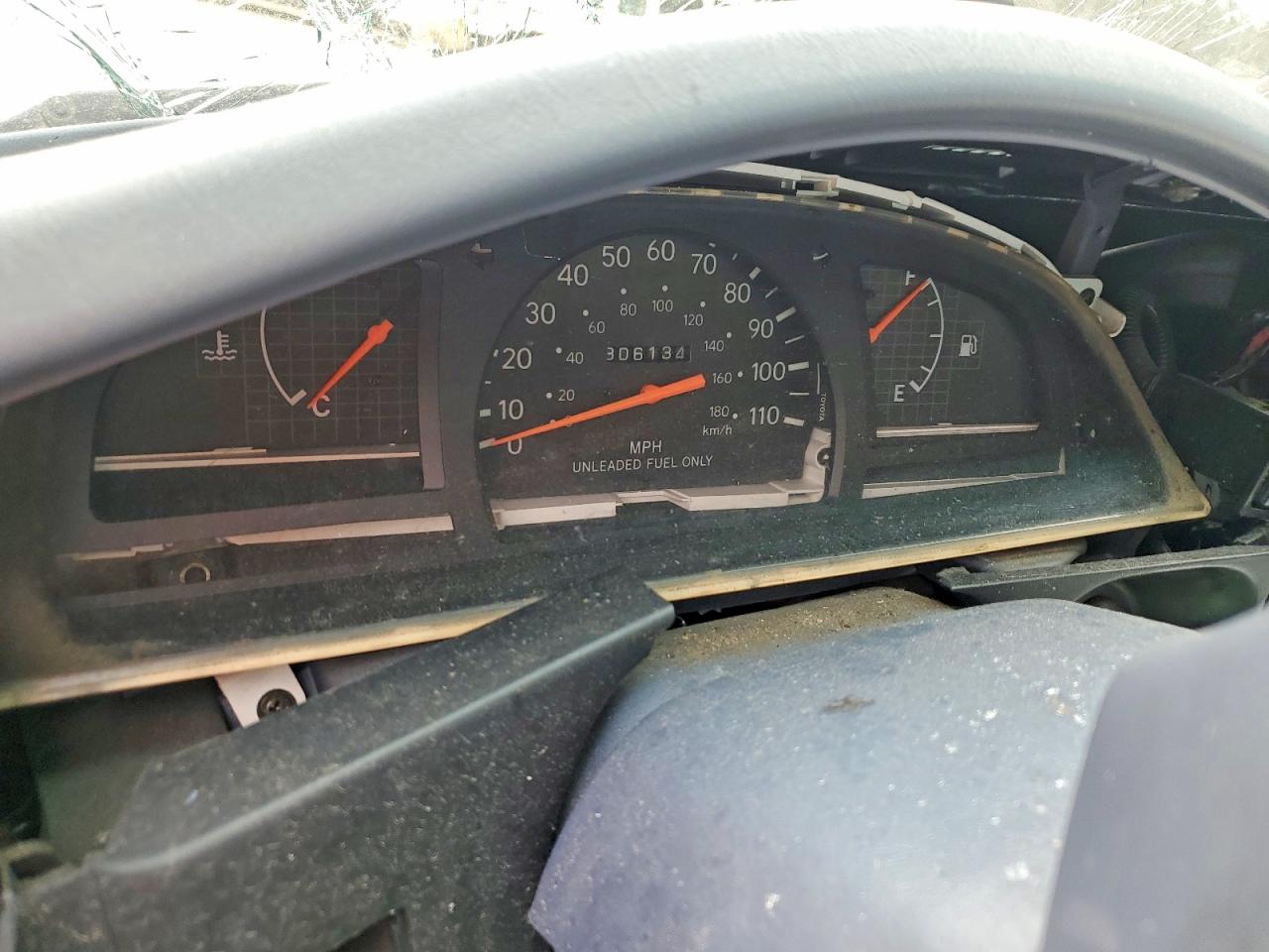 1998 TOYOTA TACOMA BASE photo 9