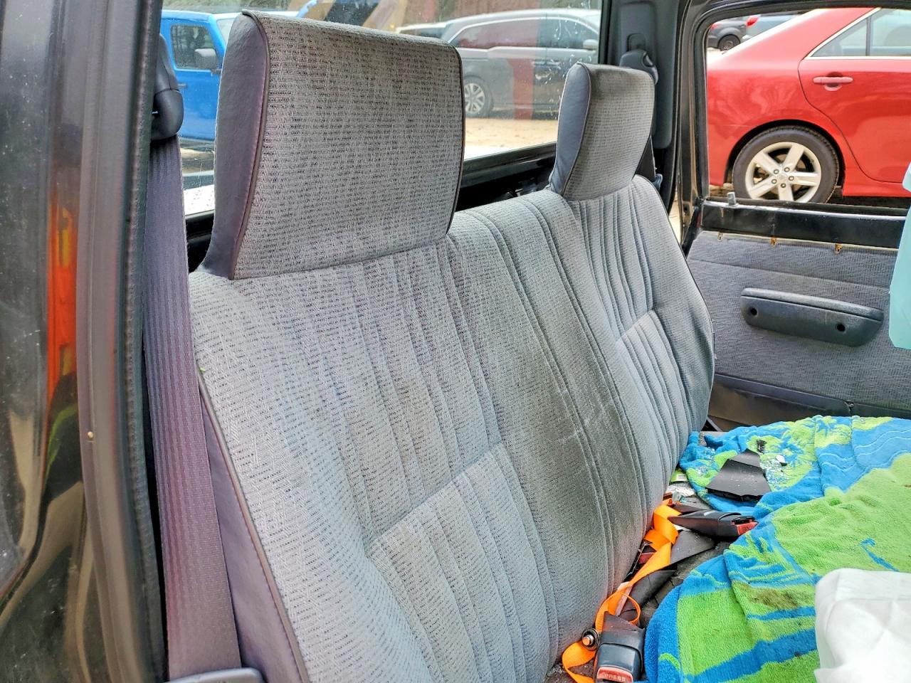 1998 TOYOTA TACOMA BASE photo 10