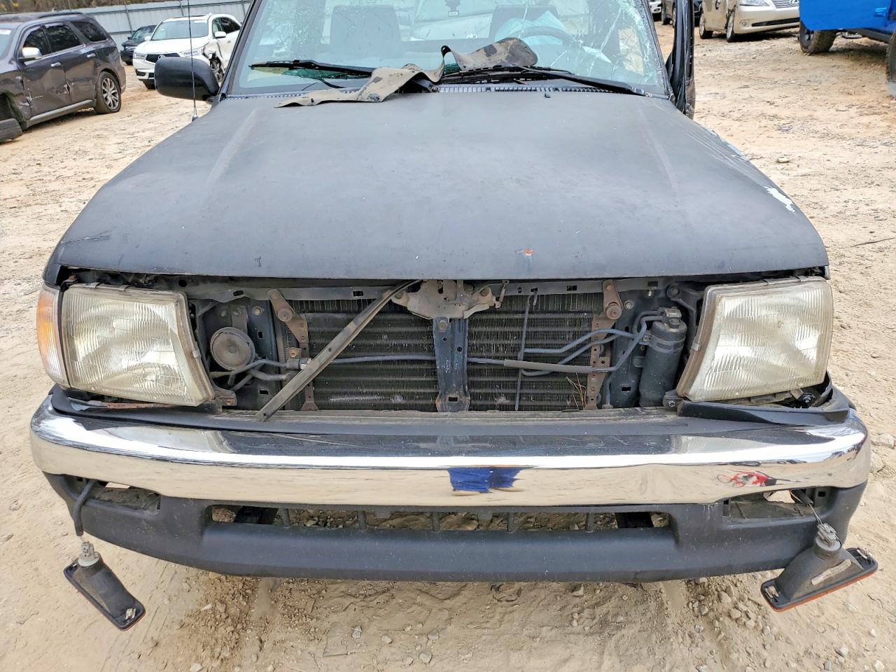 1998 TOYOTA TACOMA BASE photo 11