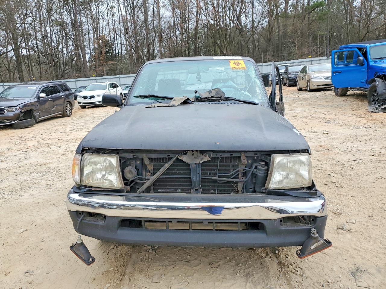 1998 TOYOTA TACOMA BASE photo 5