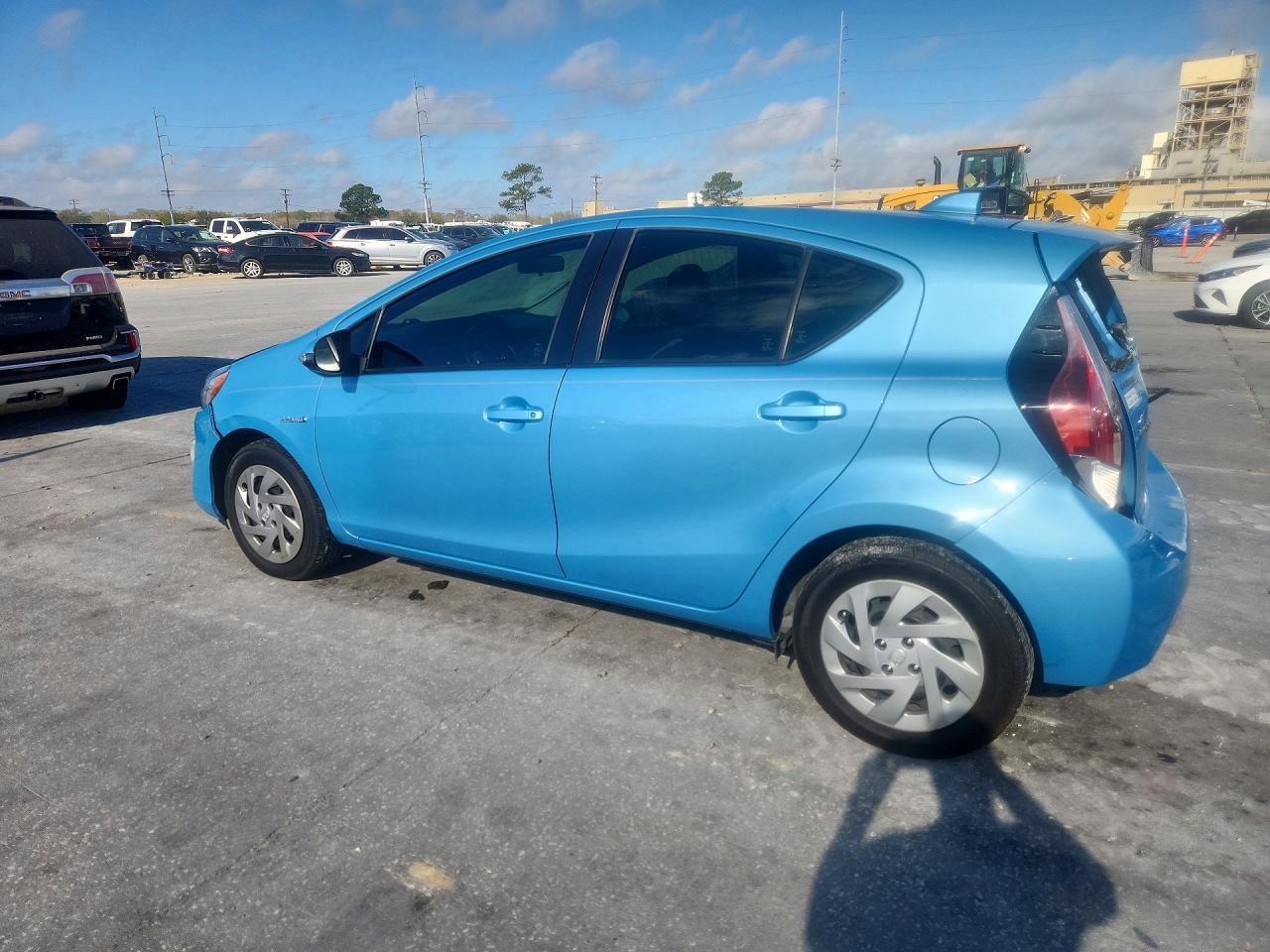 2016 TOYOTA PRIUS photo 2