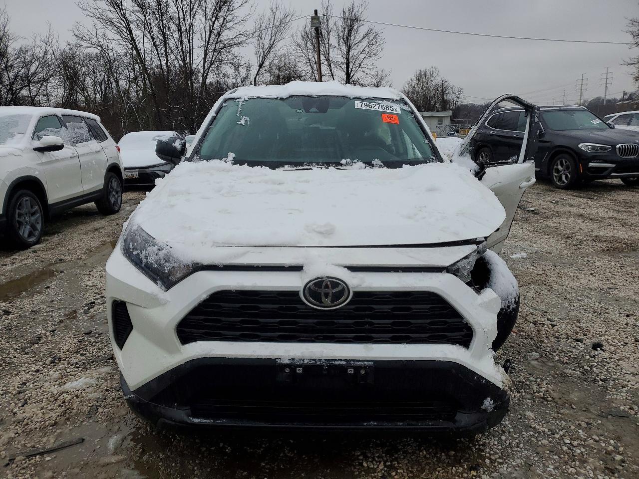 2022 TOYOTA RAV4 LE photo 9