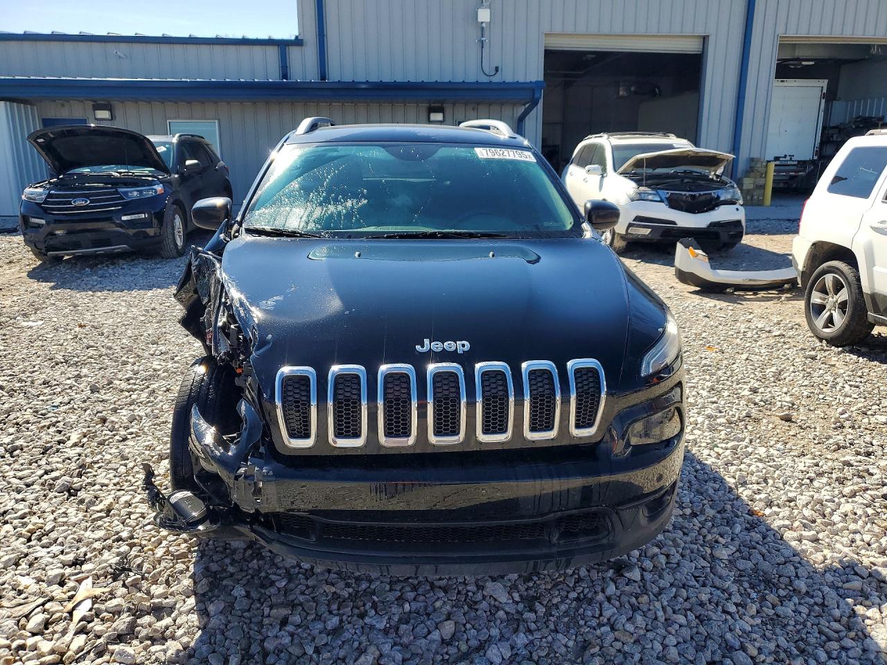 2017 JEEP CHEROKEE LATITUDE photo 5