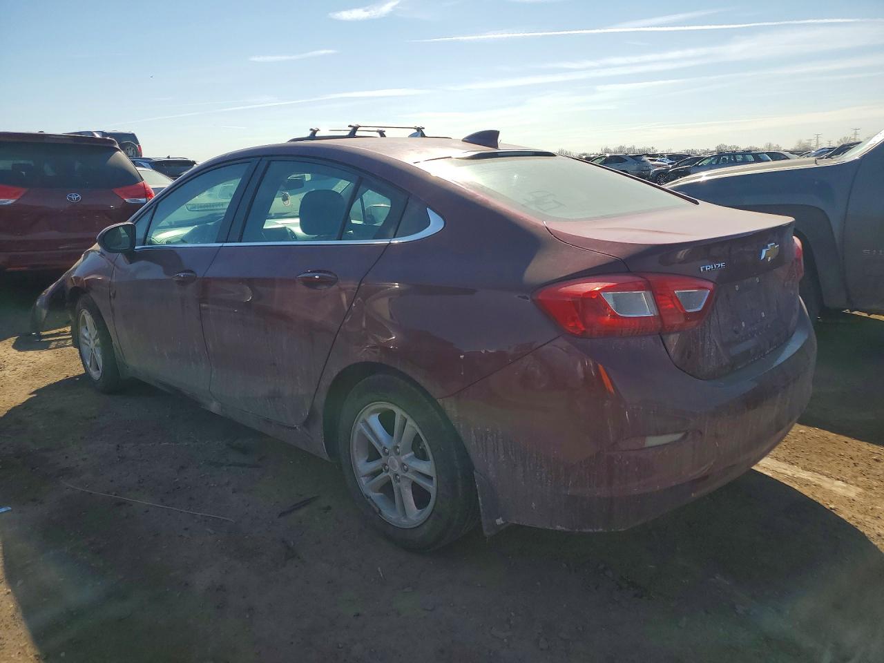 2016 CHEVROLET CRUZE LT photo 2