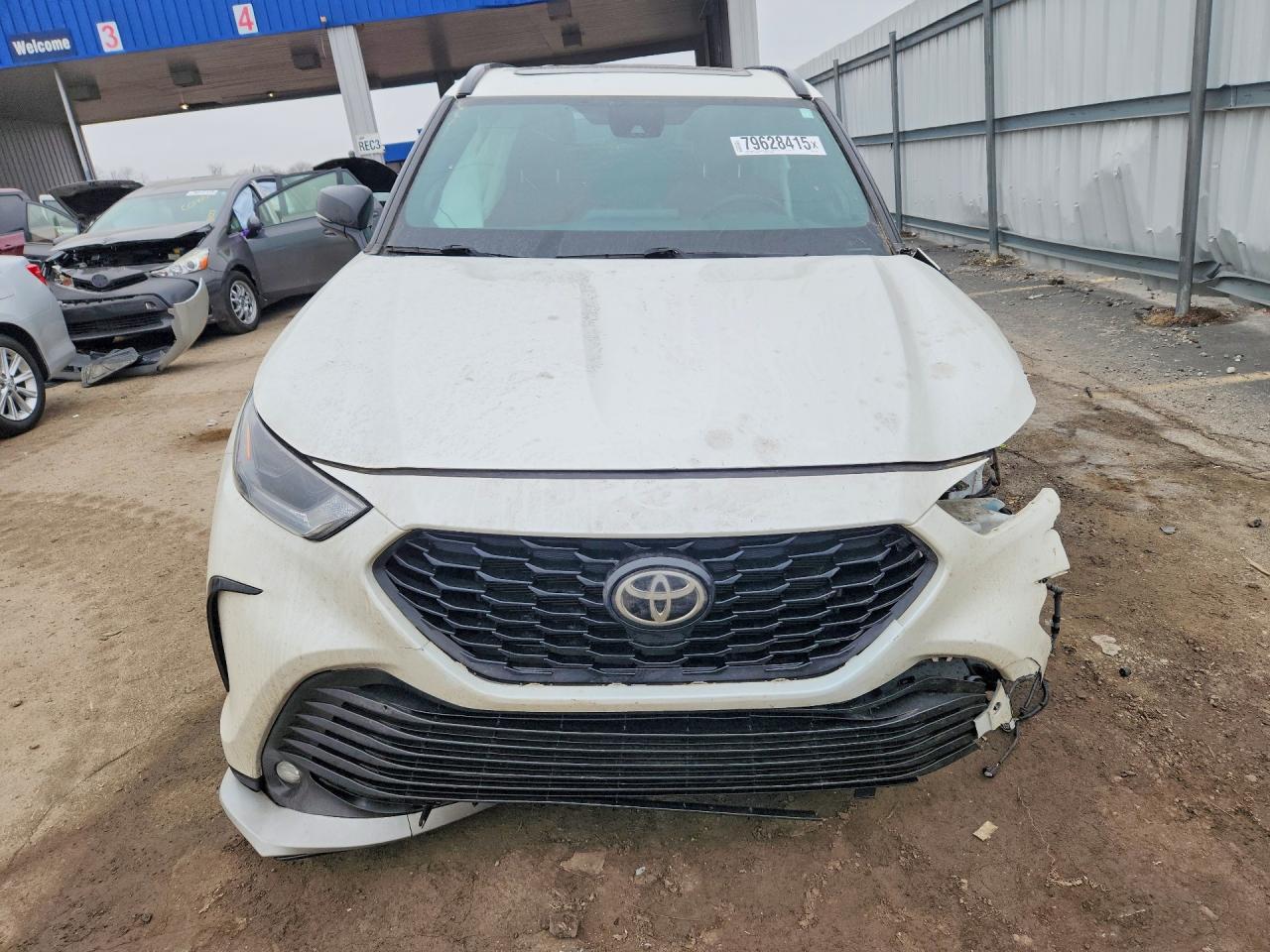 2021 TOYOTA HIGHLANDER XSE photo 9