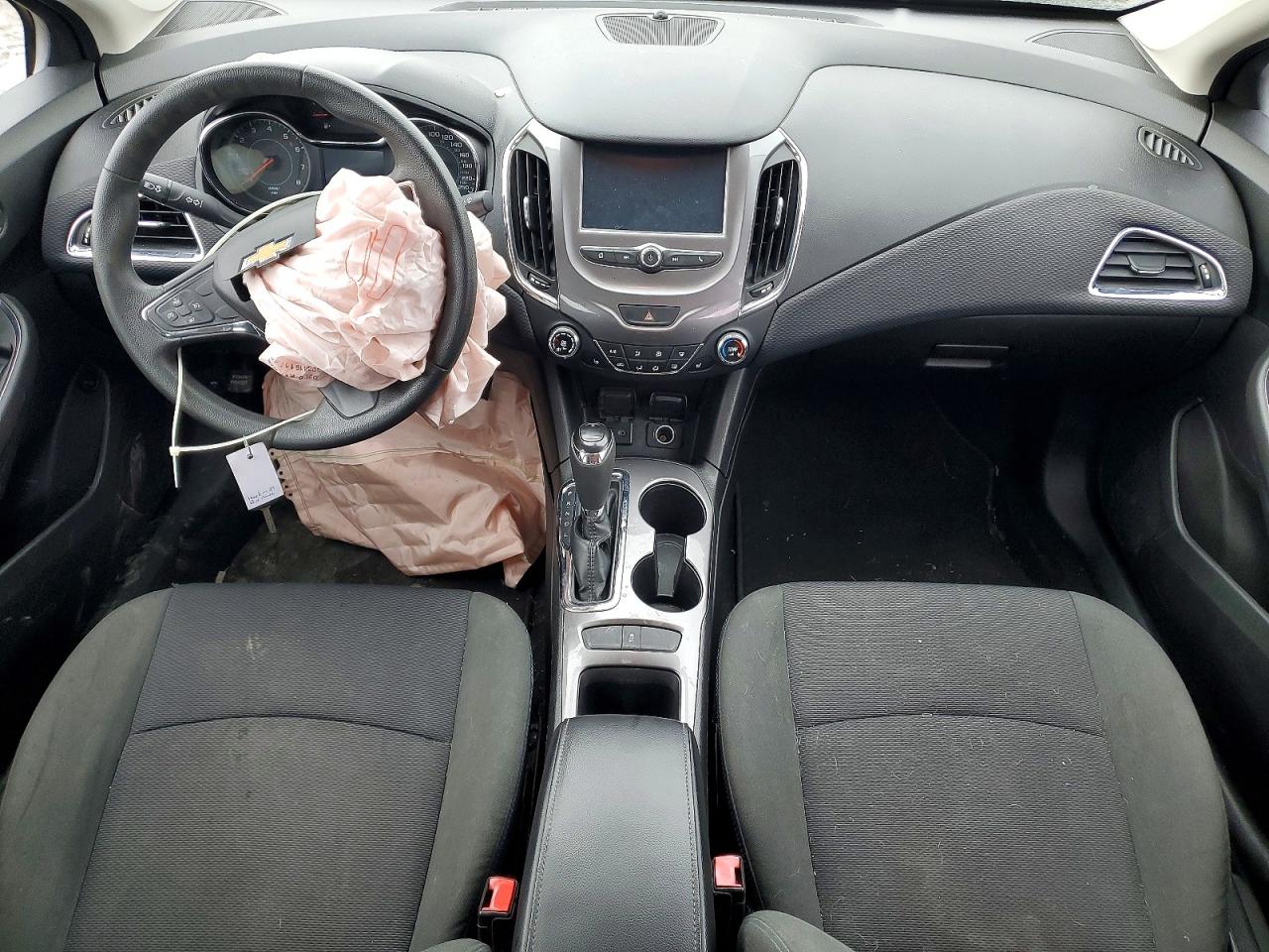 2016 CHEVROLET CRUZE LT photo 8