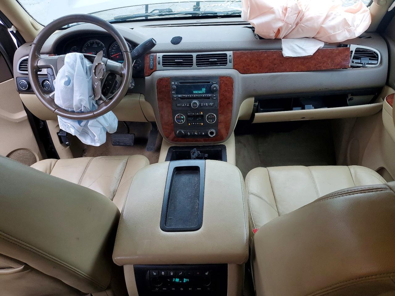 2011 CHEVROLET SUBURBAN K2500 LT photo 15