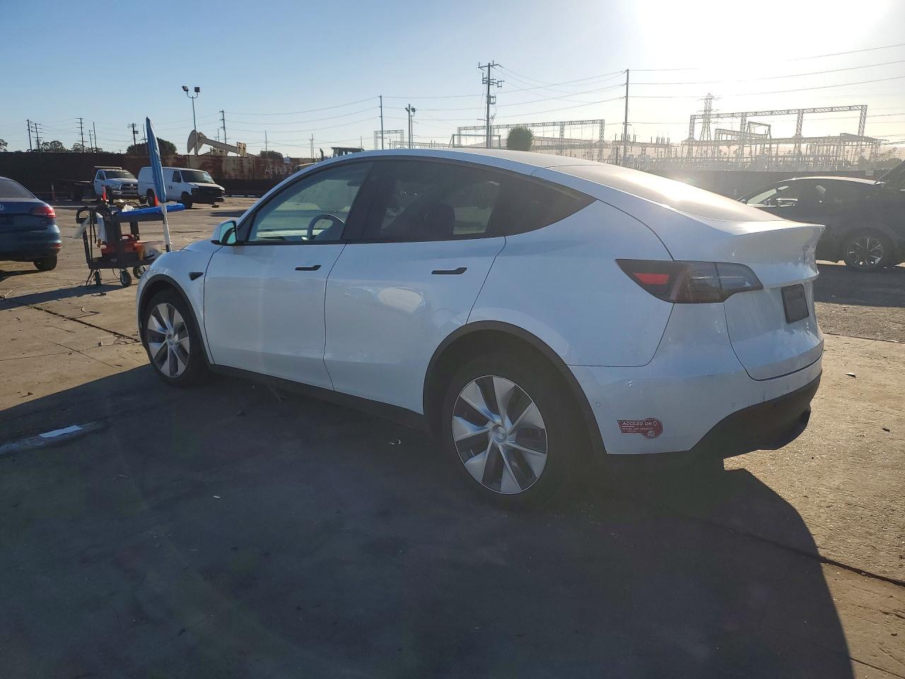 2021 TESLA MODEL Y photo 4