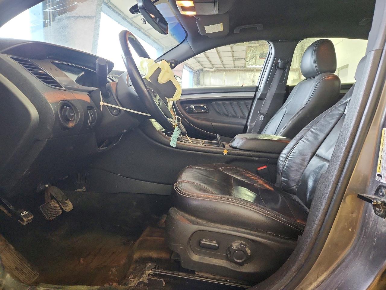 2014 FORD TAURUS SEL photo 19