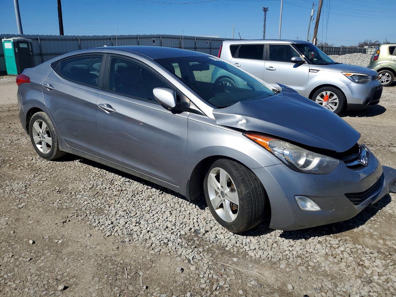 2013 HYUNDAI ELANTRA GLS photo 7