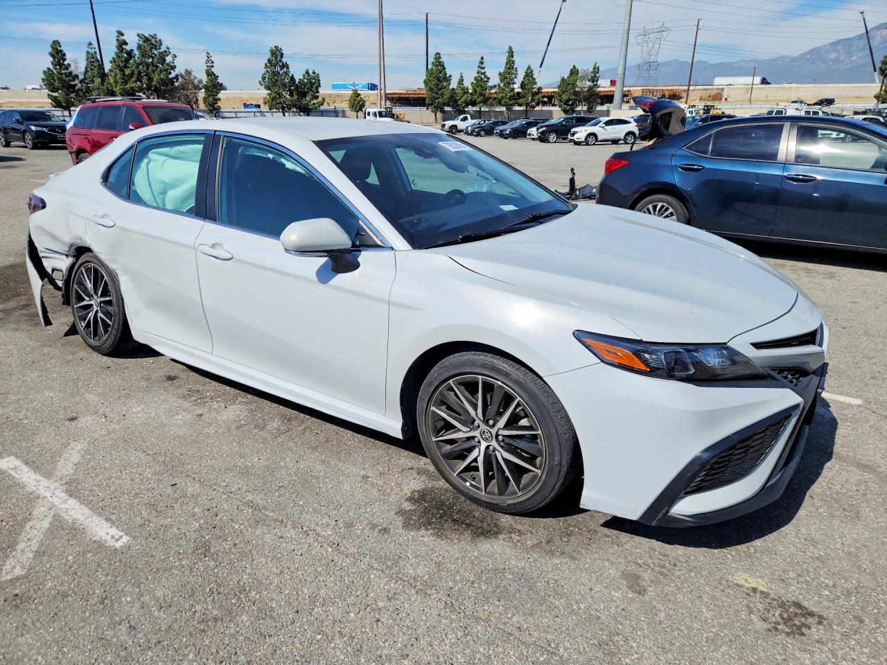 2023 TOYOTA CAMRY SE photo 7