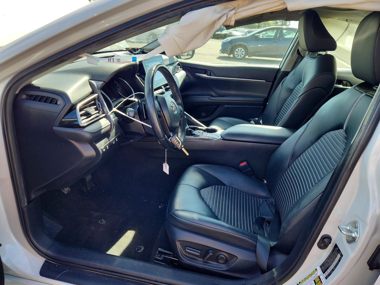 2023 TOYOTA CAMRY SE photo 13