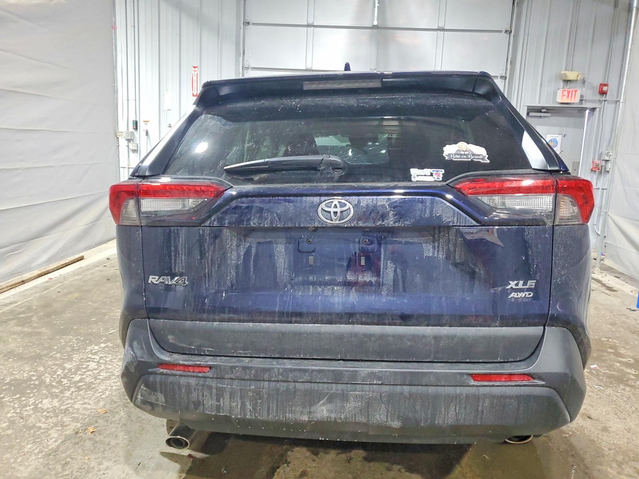 2025 TOYOTA RAV4 XLE photo 6