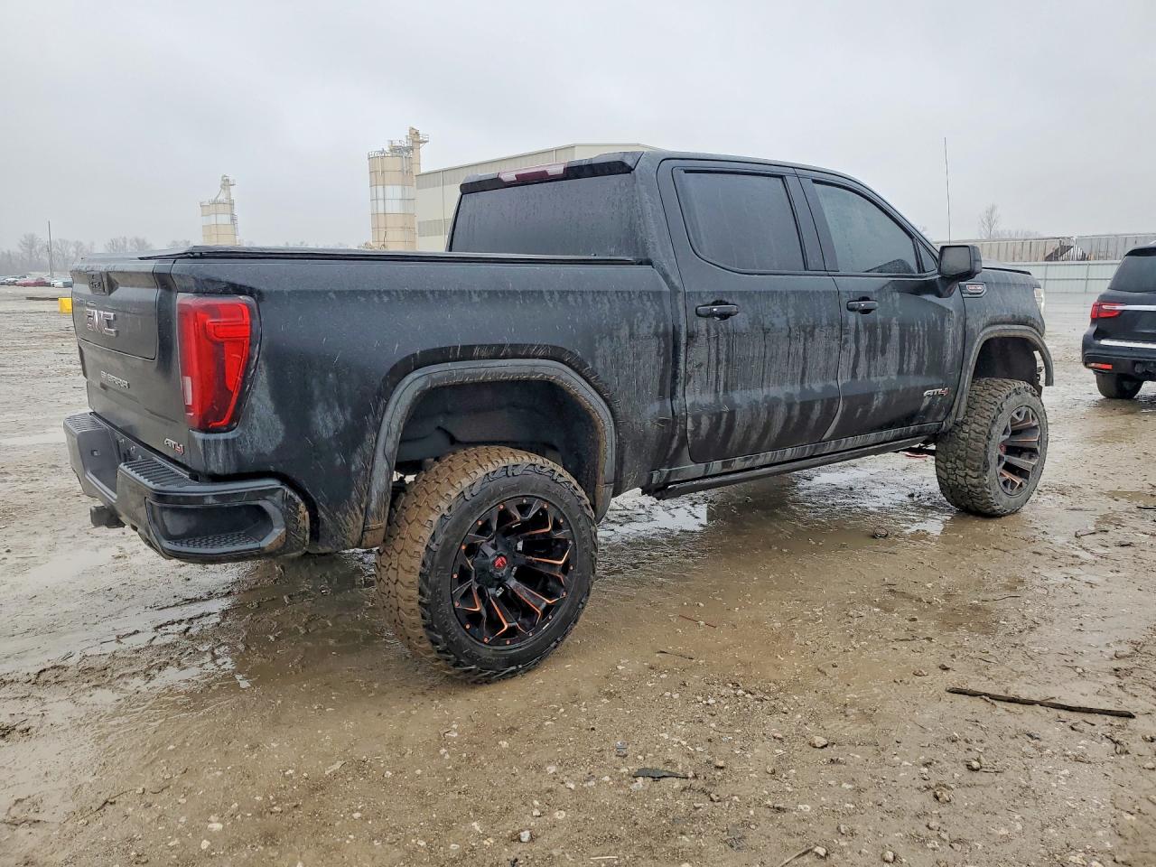 2021 GMC SIERRA K1500 AT4 photo 3