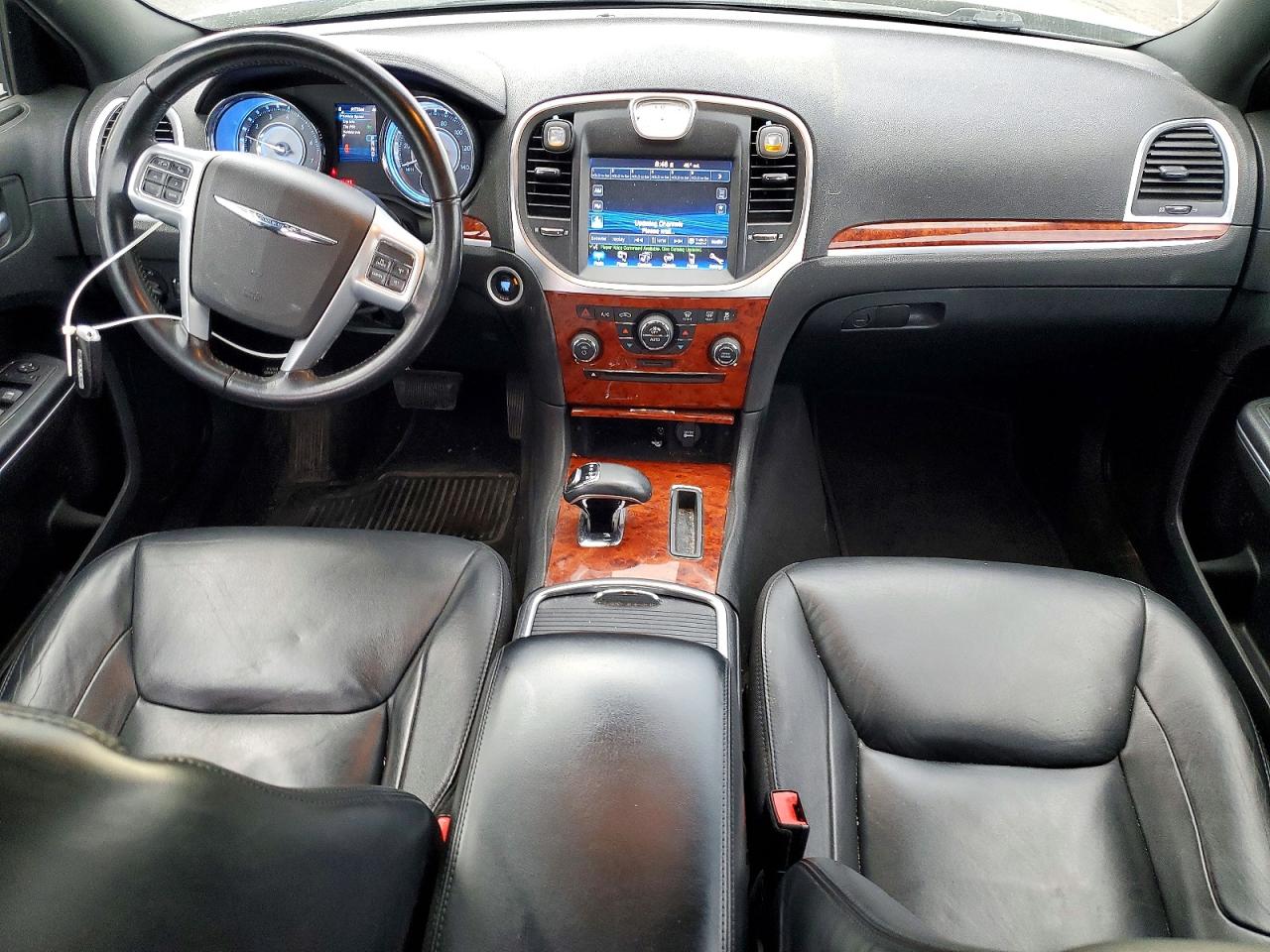 2014 CHRYSLER 300 photo 22