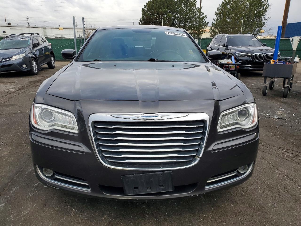 2014 CHRYSLER 300 photo 13