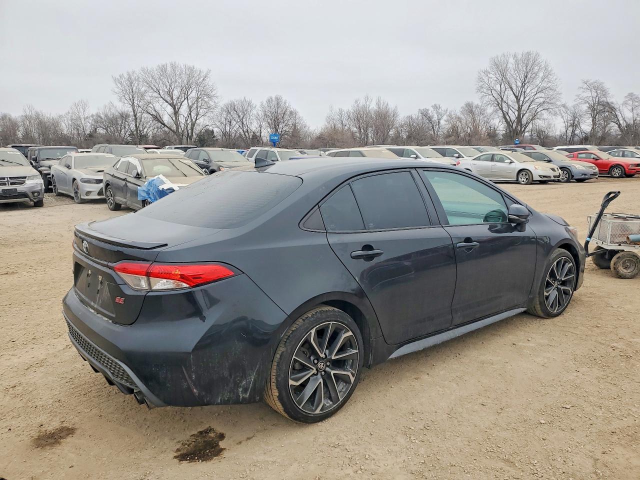 2020 TOYOTA COROLLA SE photo 5