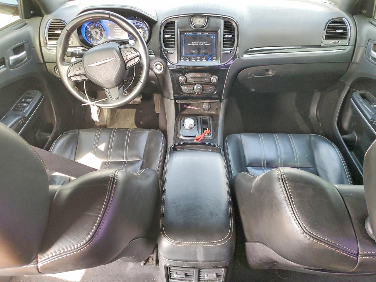 2019 CHRYSLER 300 S photo 15