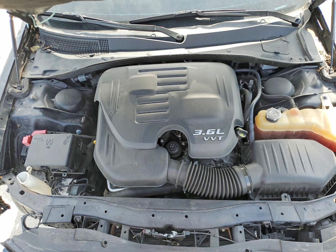 2019 CHRYSLER 300 S photo 21