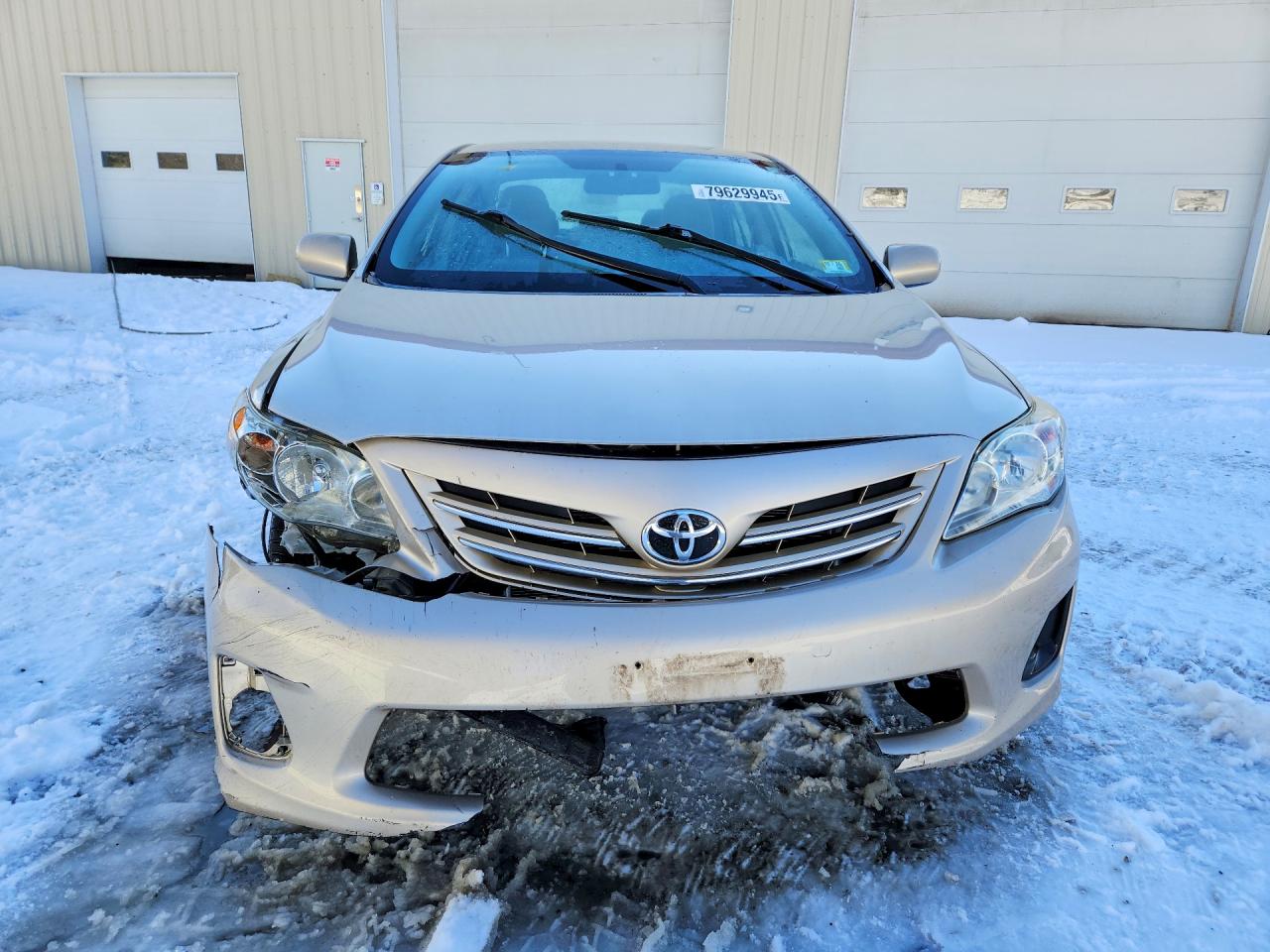 2013 TOYOTA COROLLA LE photo 9