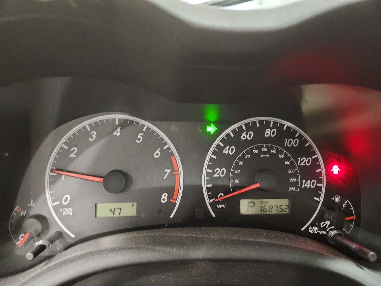 2013 TOYOTA COROLLA LE photo 17