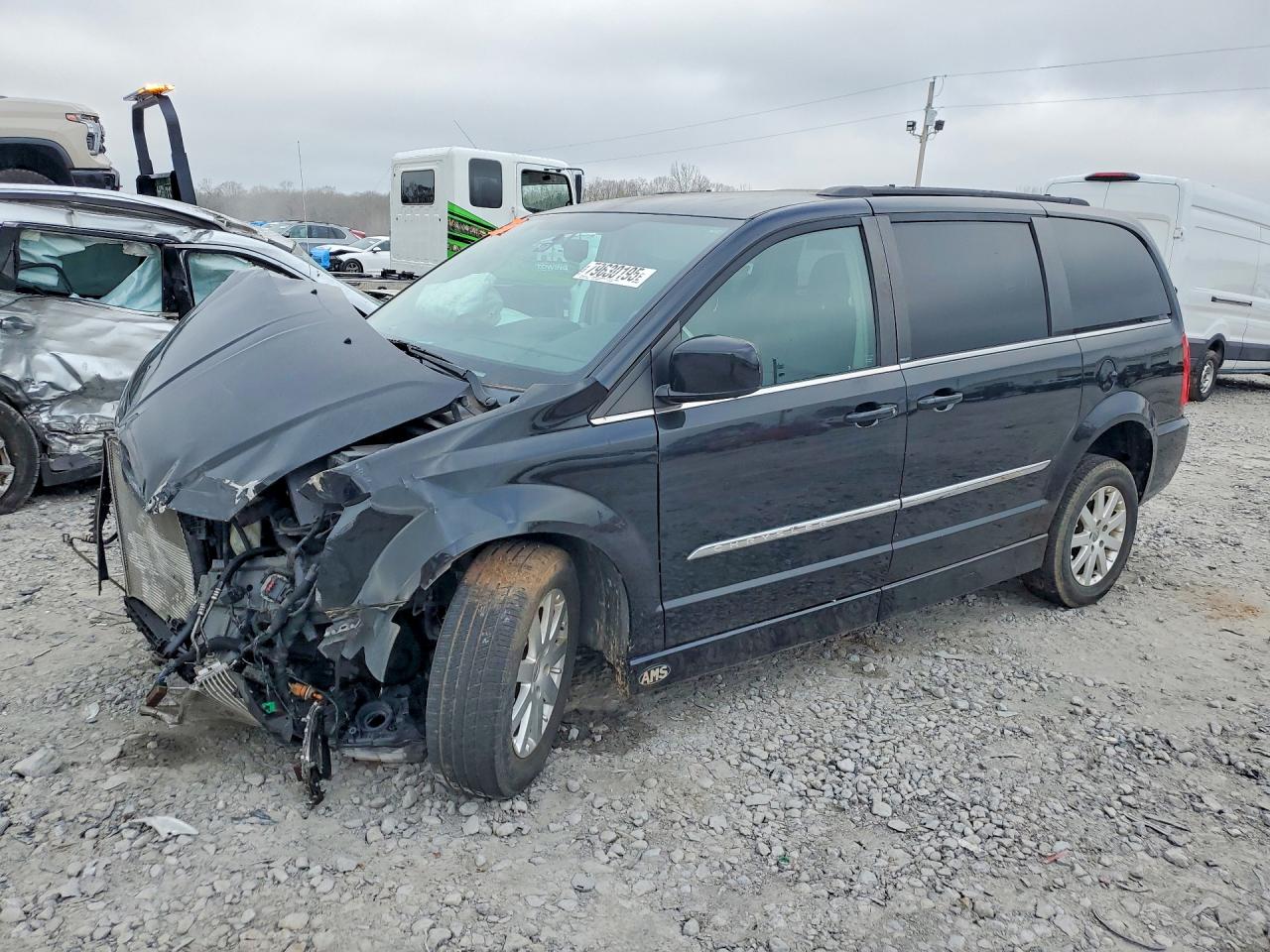 2013 CHRYSLER TOWN & COUNTRY