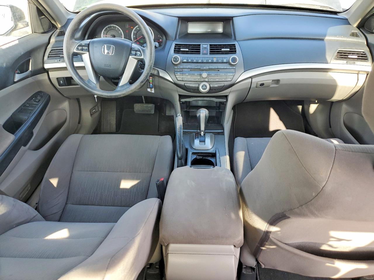 2012 HONDA ACCORD LX photo 15