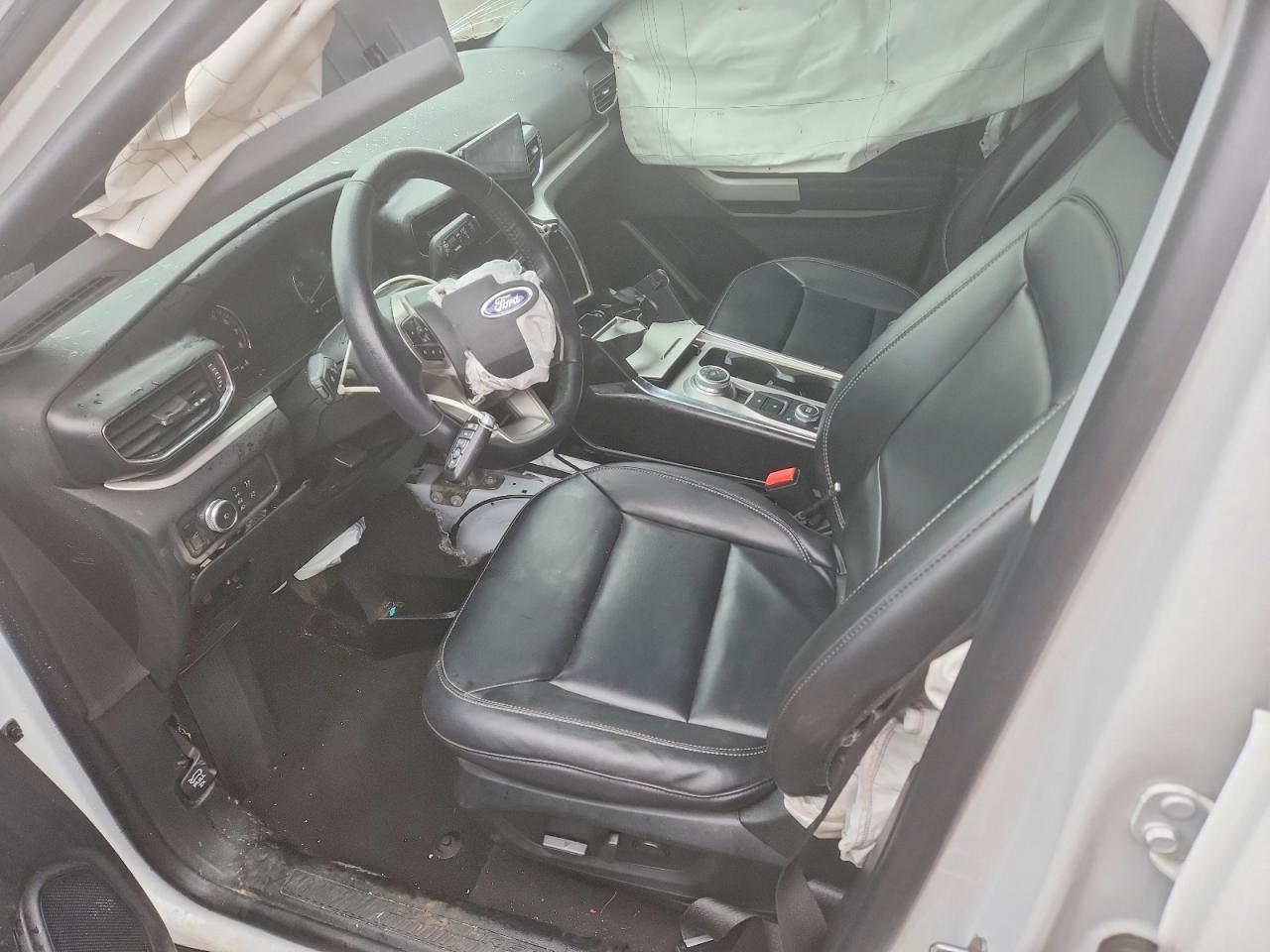 2021 FORD EXPLORER XLT photo 19