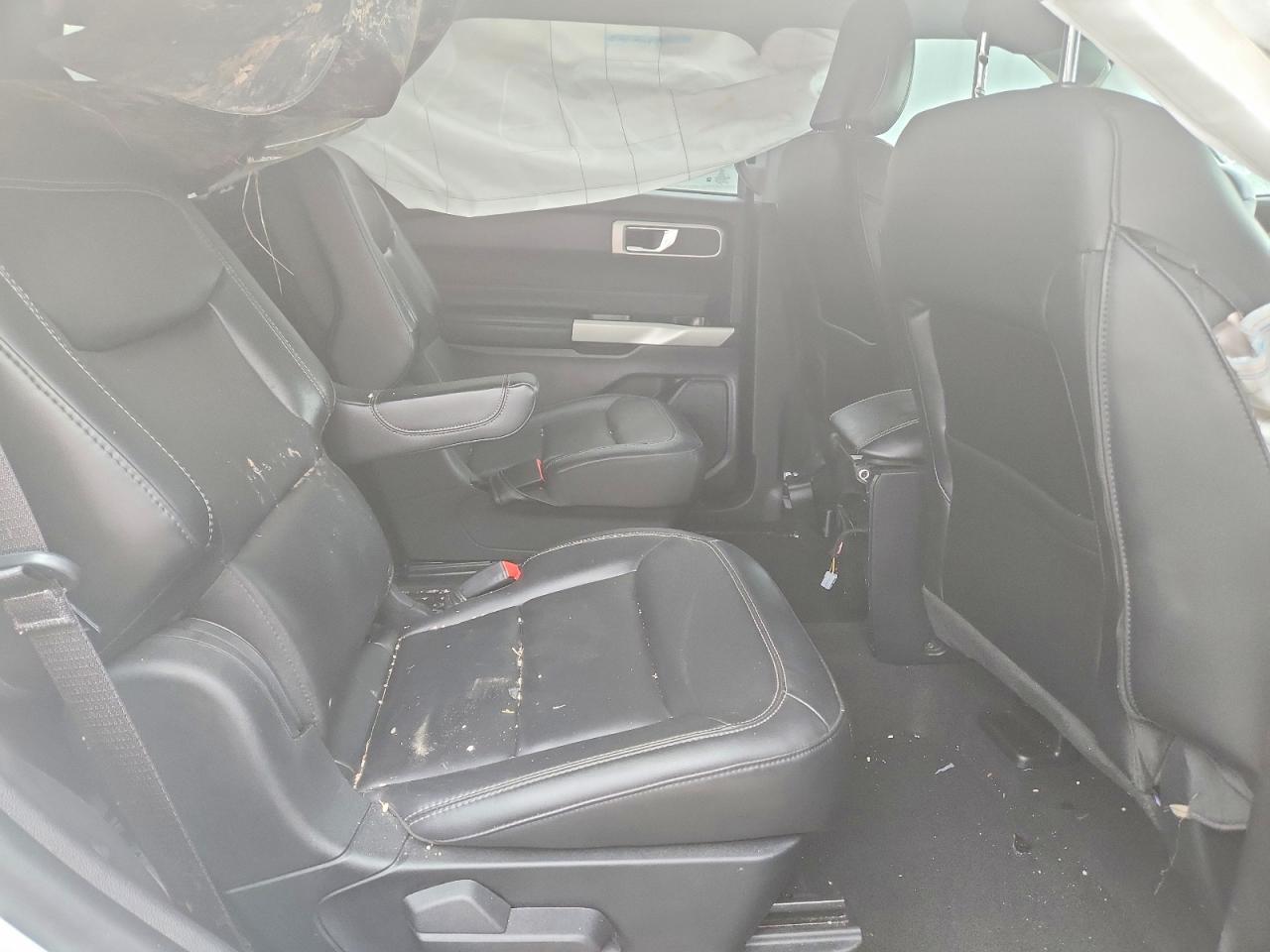 2021 FORD EXPLORER XLT photo 31