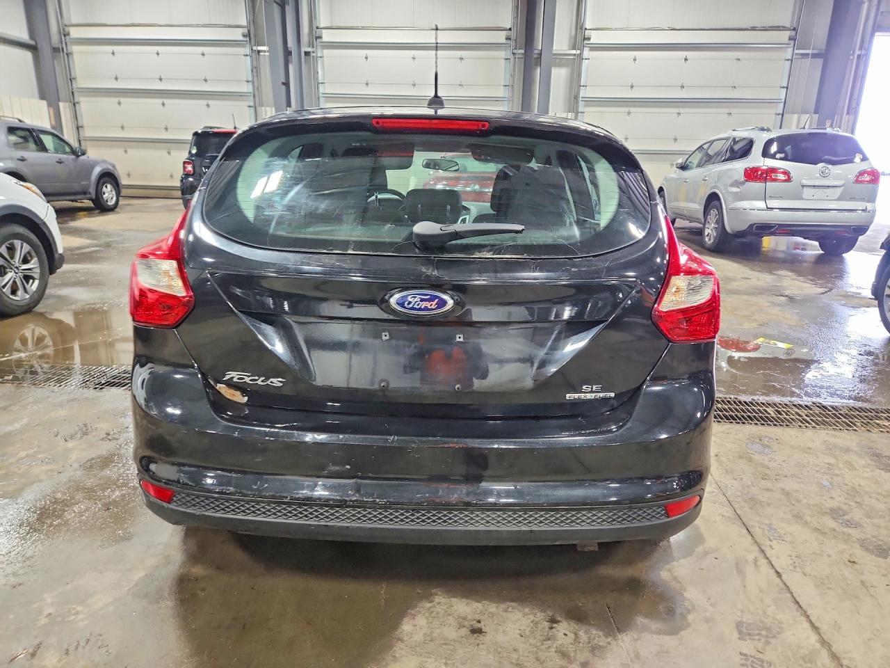 2014 FORD FOCUS SE photo 6
