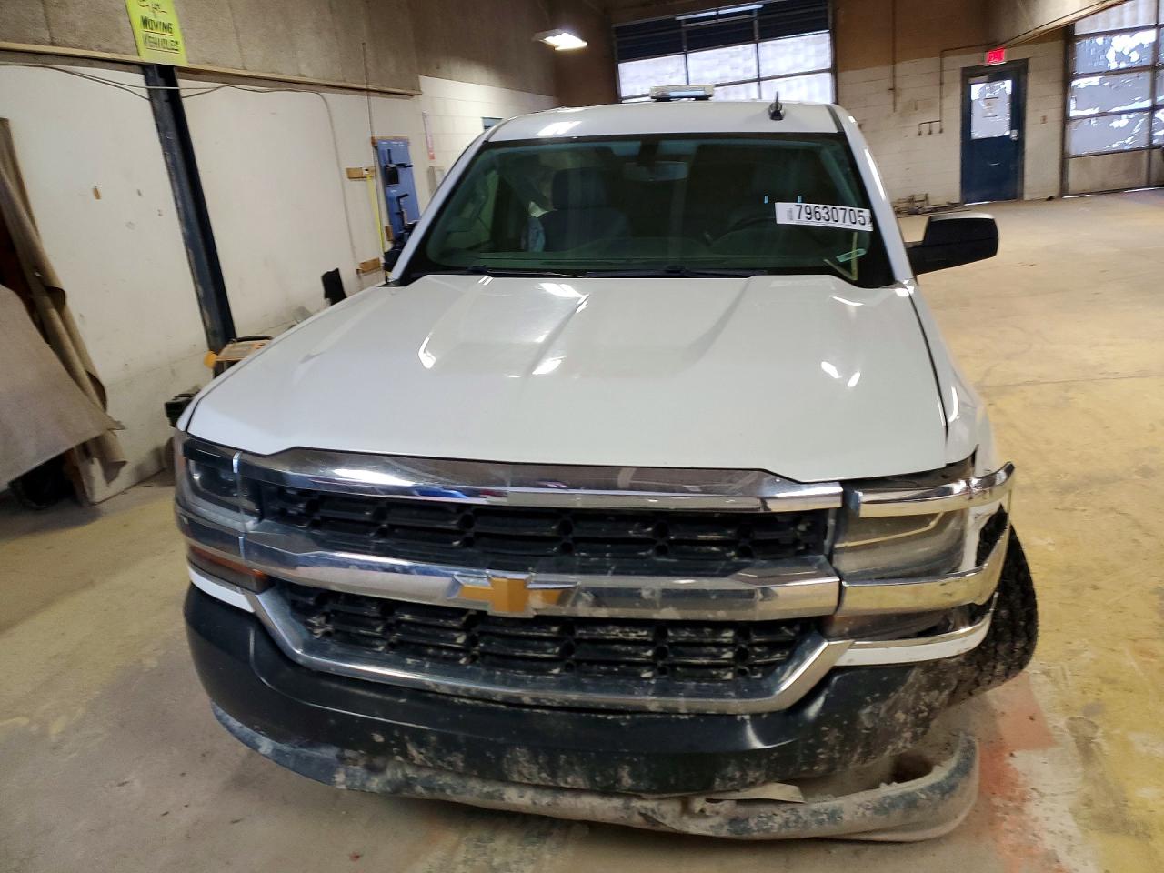 2017 CHEVROLET SILVERADO K1500 photo 9