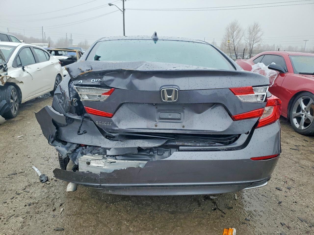 2018 HONDA ACCORD LX photo 6