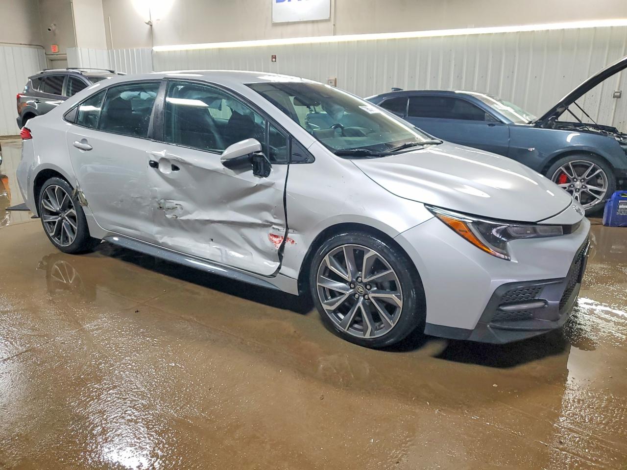 2021 TOYOTA COROLLA SE photo 4