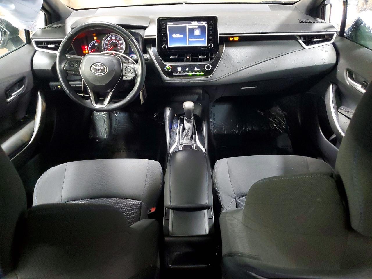 2021 TOYOTA COROLLA SE photo 8