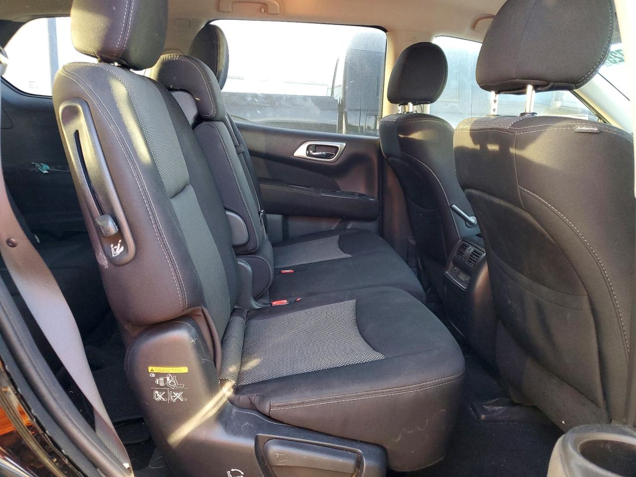 2017 NISSAN PATHFINDER SV photo 21