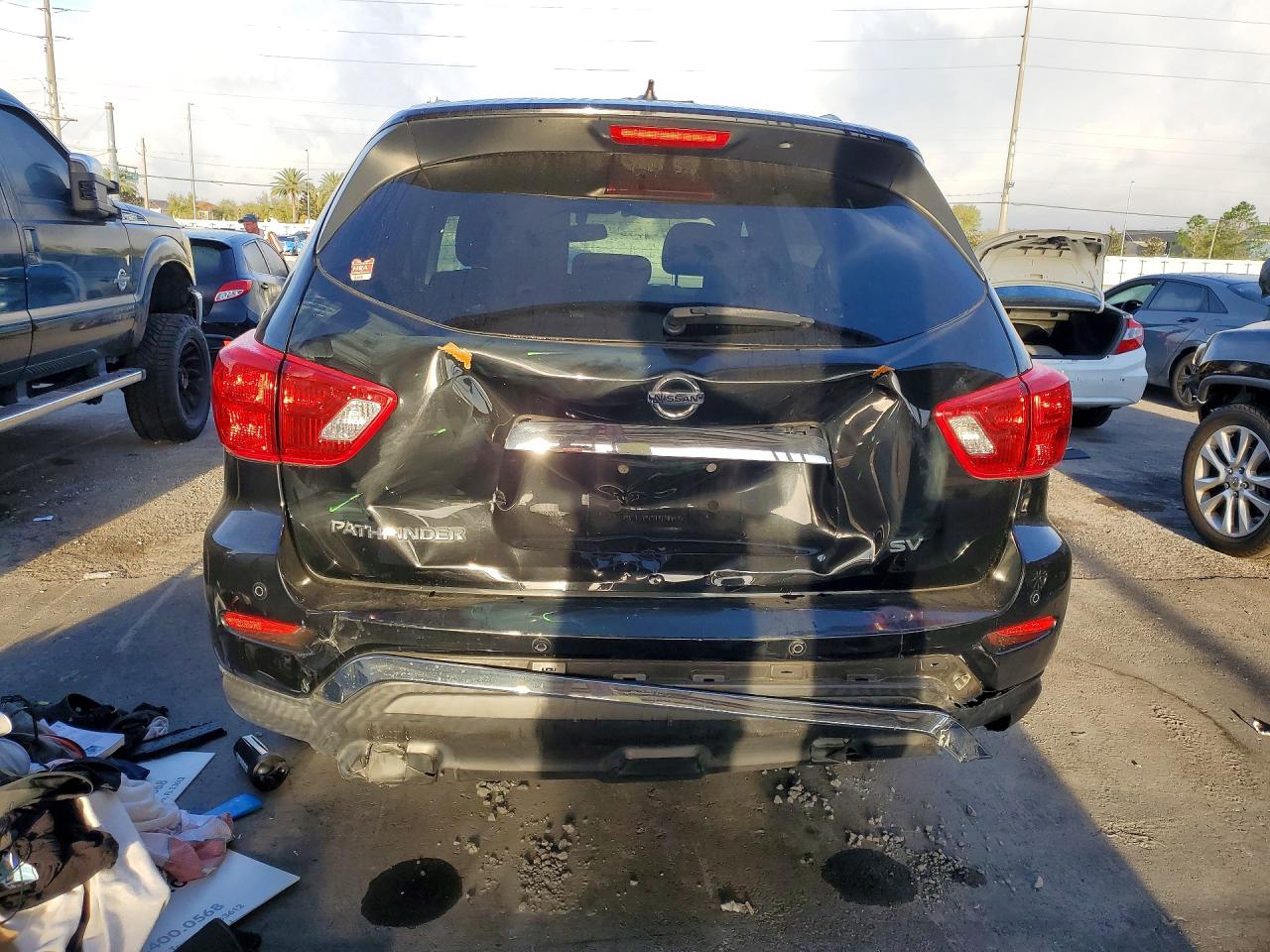 2017 NISSAN PATHFINDER SV photo 11