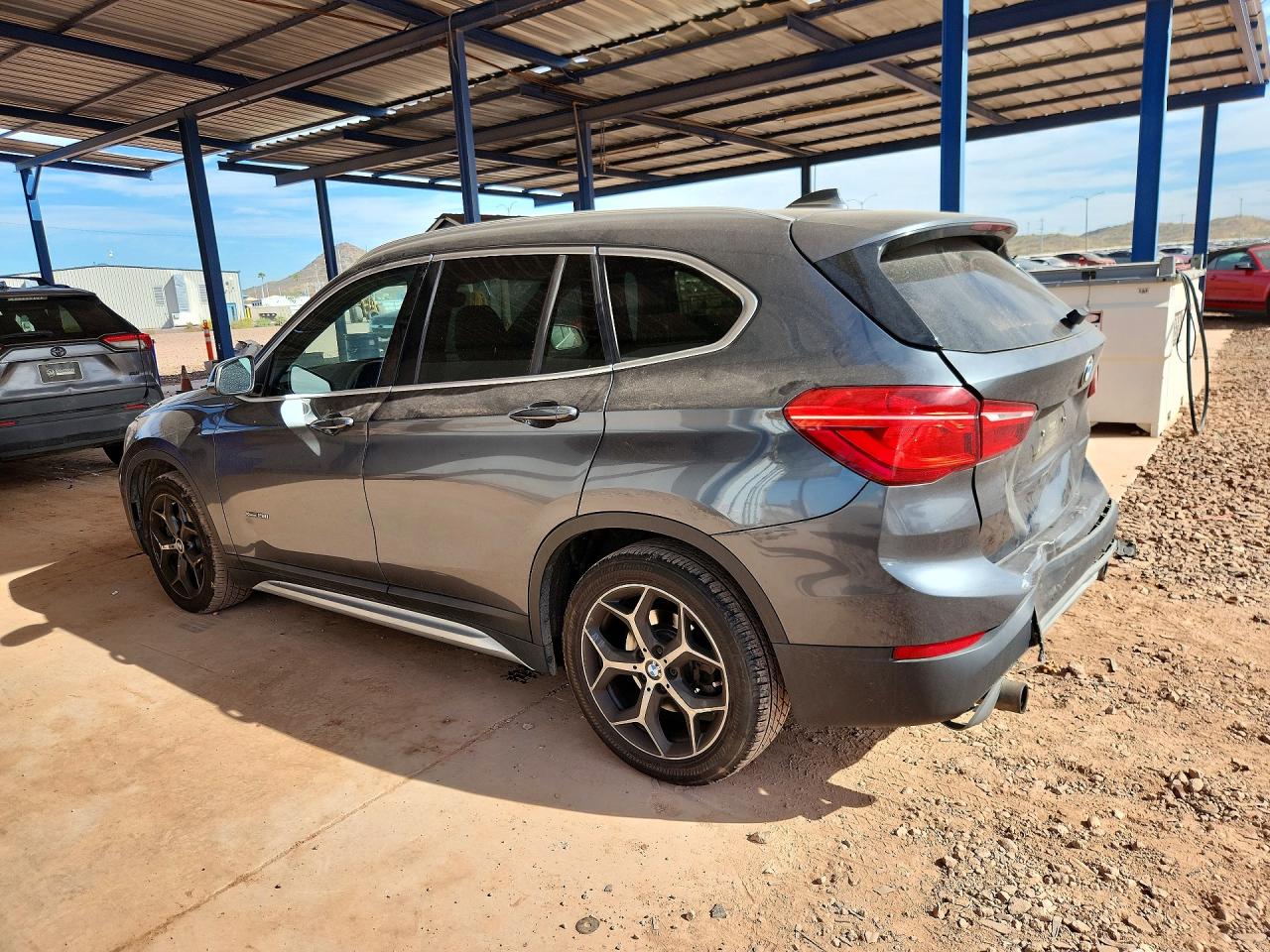 2016 BMW X1 XDRIVE28I photo 2