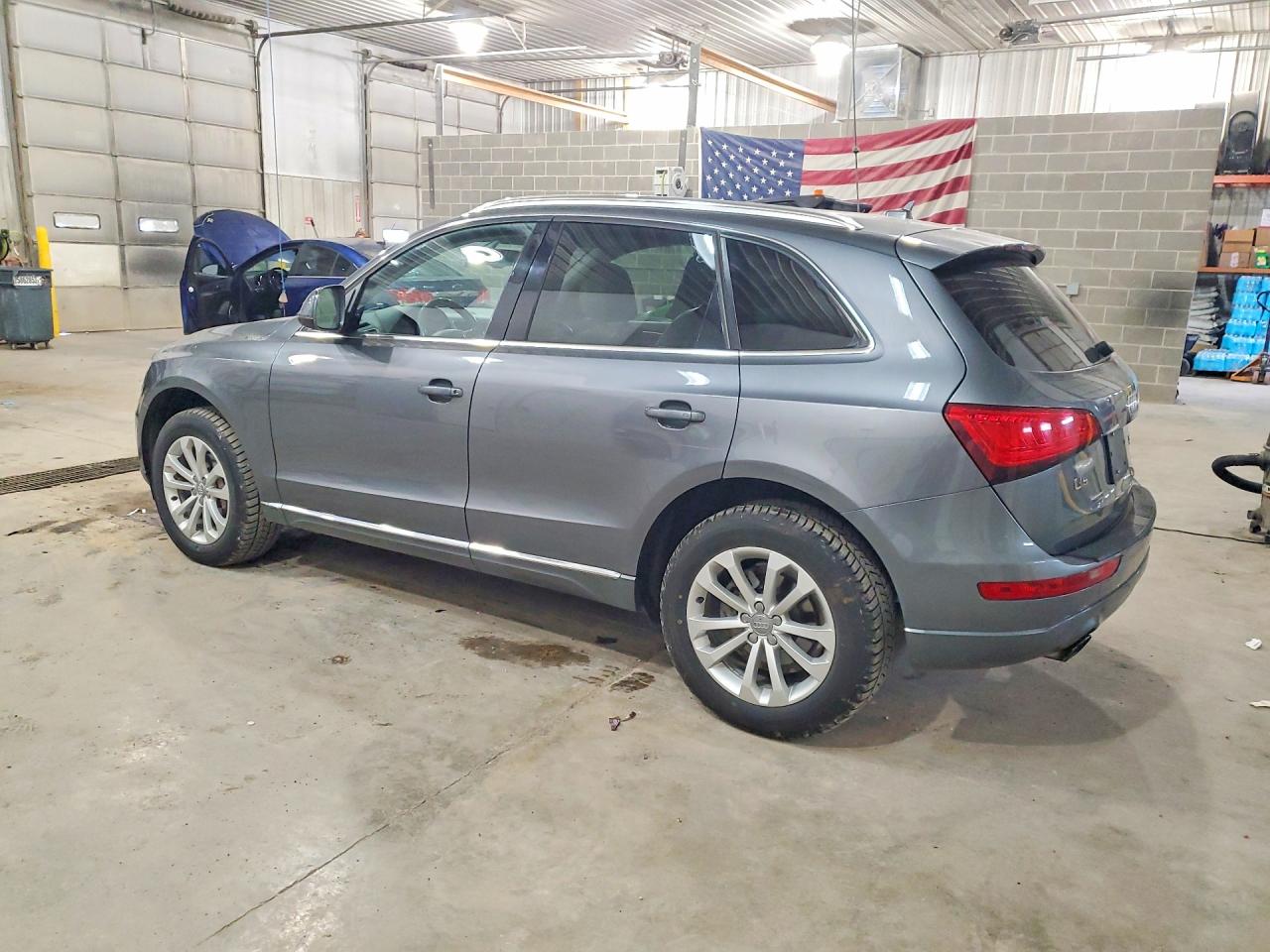 2013 AUDI Q5 PREMIUM PLUS photo 2