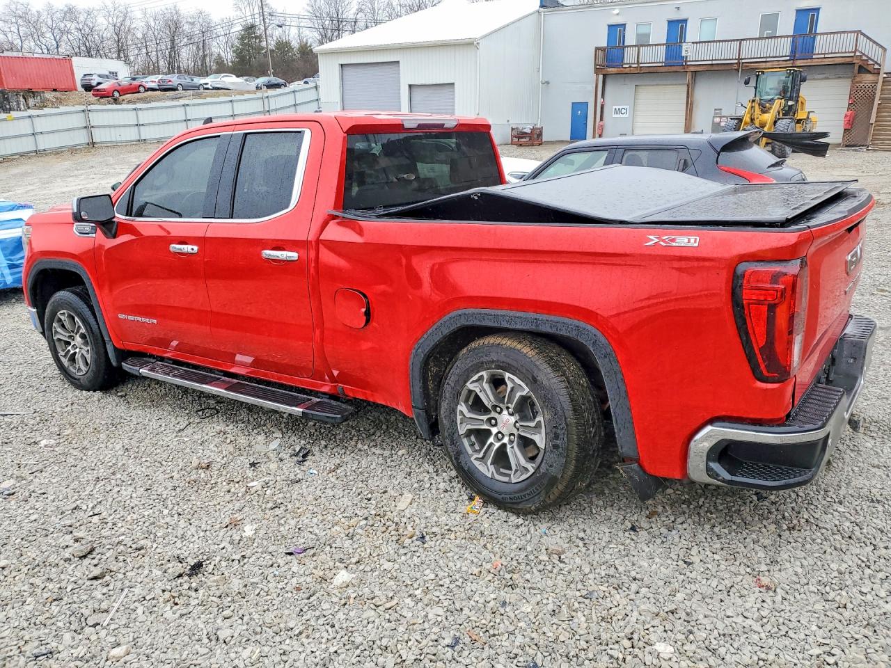 2019 GMC SIERRA K1500 SLE photo 3