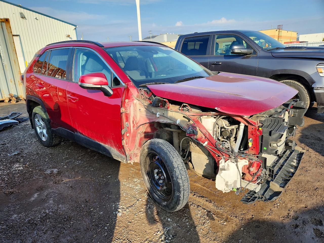 2019 TOYOTA RAV4 XLE photo 4