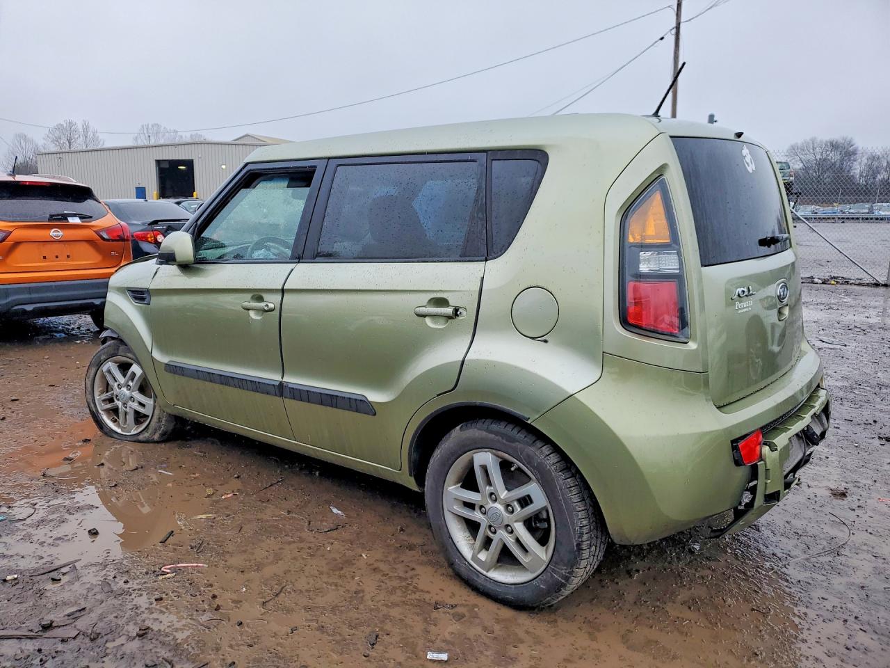 2011 KIA SOUL + photo 2