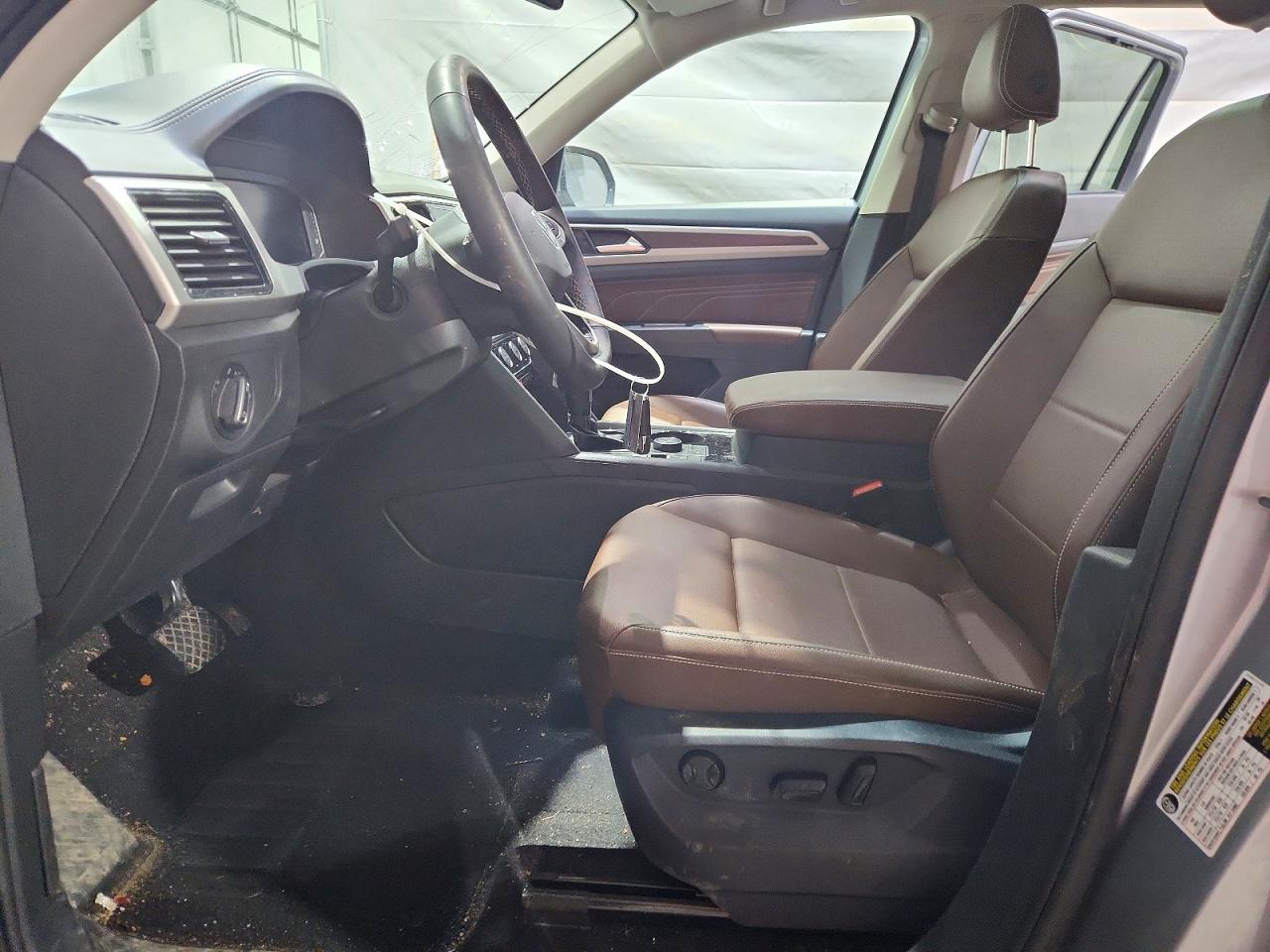 2023 VOLKSWAGEN ATLAS SE photo 13
