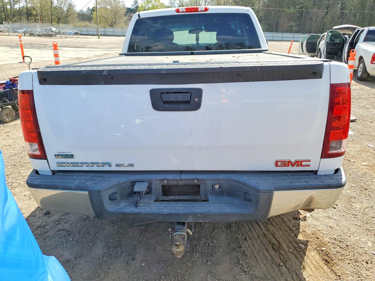 2012 GMC SIERRA C1500 SLE photo 6